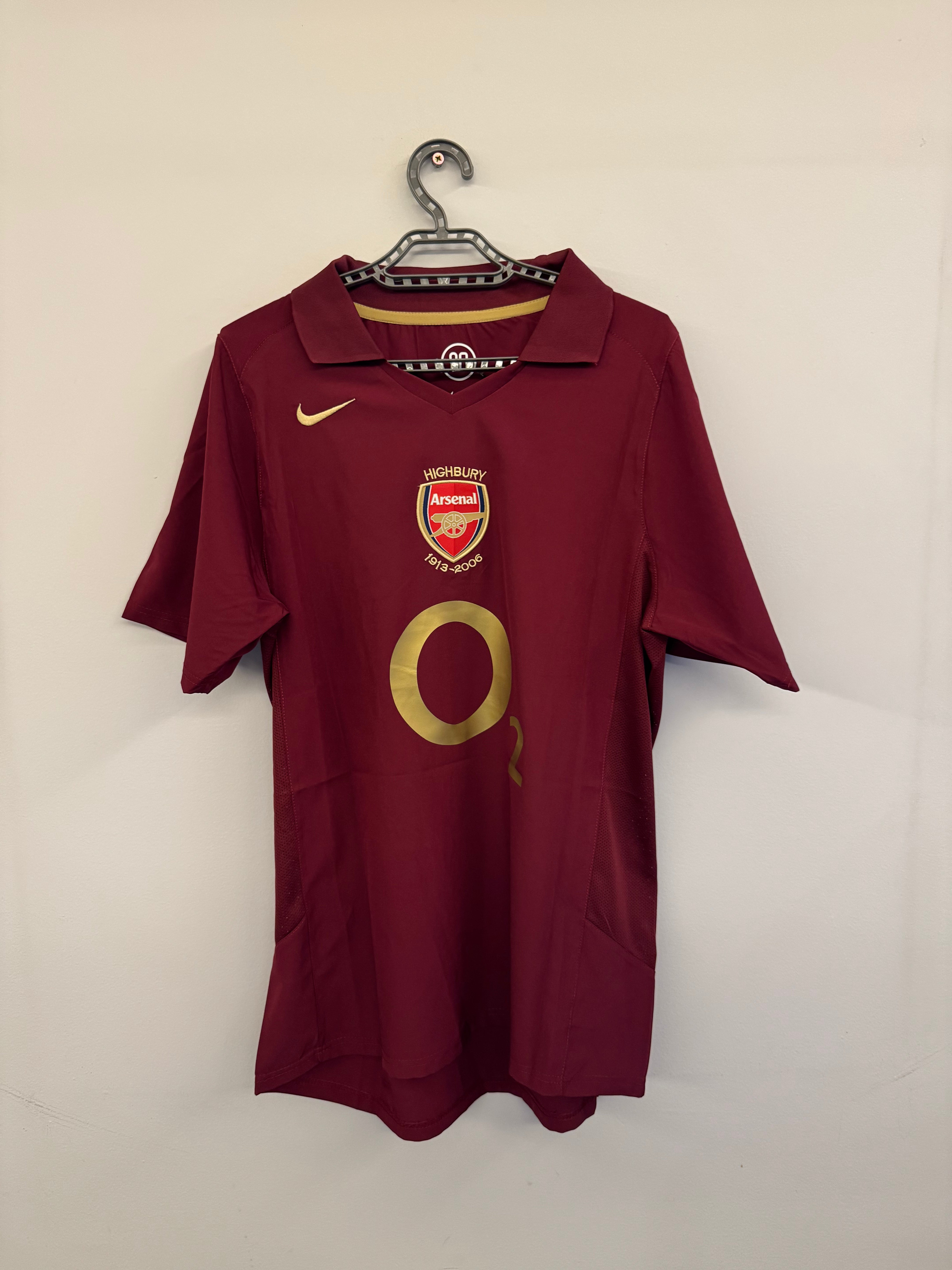 Arsenal 2005 Home