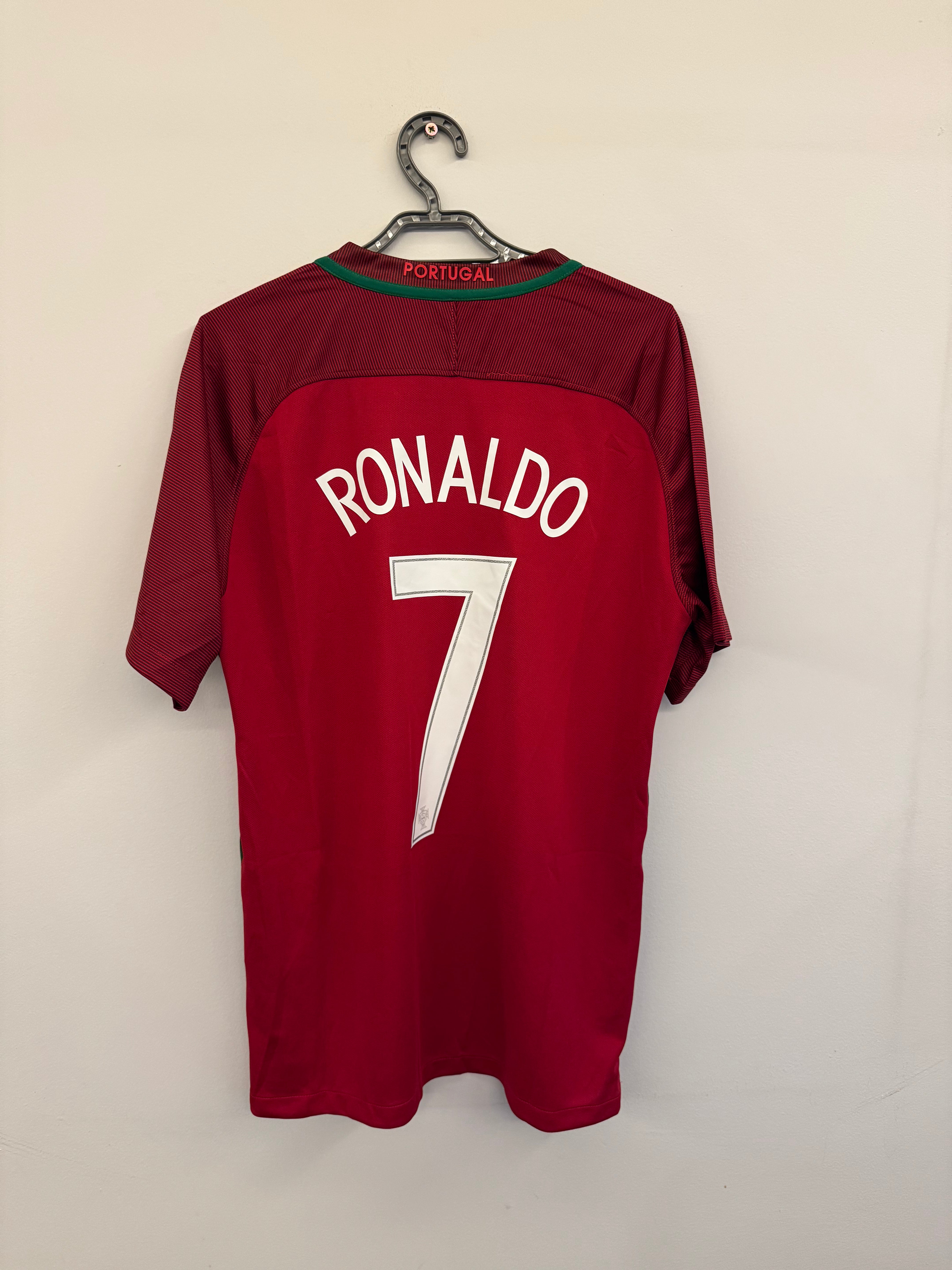 Portugal Euro 2016 Home