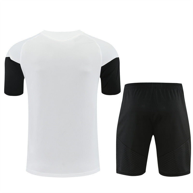 Liverpool 26/27 Training Set - White